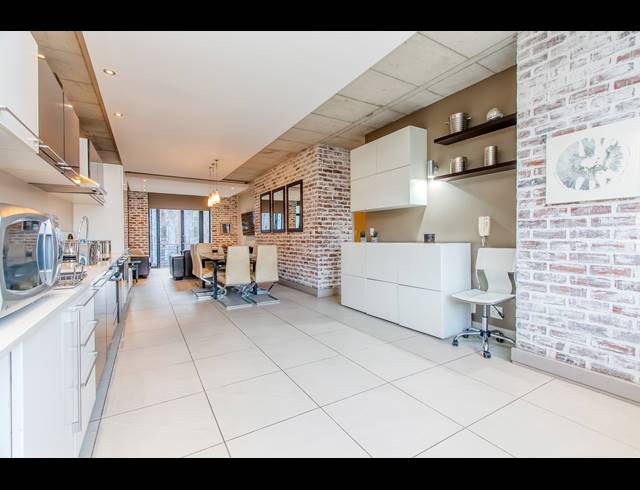 2 BEDROOM APARTMENT TO LET IN MELROSE ARCH